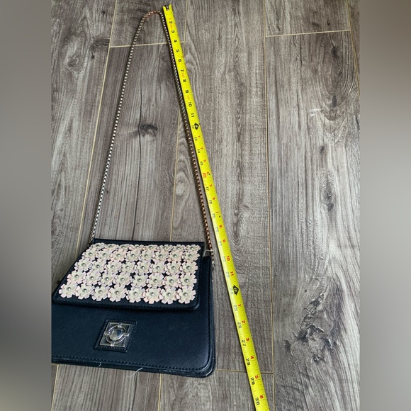 Catherine Malandrino Anabelle Shoulder
Bag Floral - black with pink rosettes - Picture 11 of 12